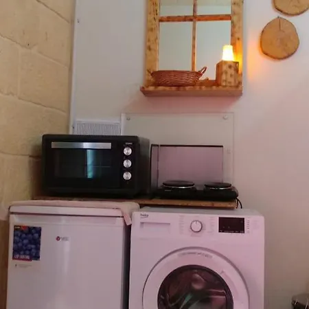Apartment Triesti *