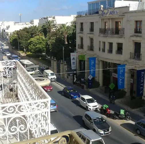 Triesti * ויקטוריה